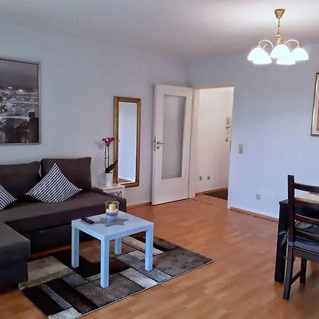 2-zimmerapartment Mit Suedloggia Appartamento Lipsia